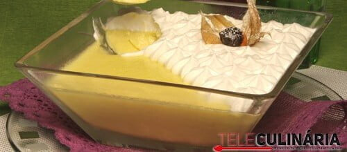 Doce de gelatina com leite