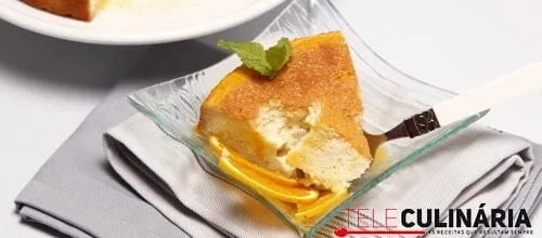 Bolo de laranja com canela e cardamomo