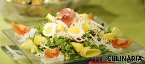 Salada de frango