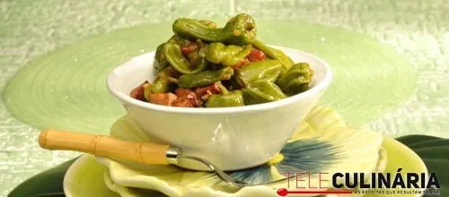 Pimentos padrón salteados com chouriço agridoce