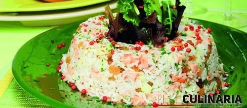 Pudim de arroz com salmão