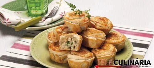 Empadas de frango com massa podre