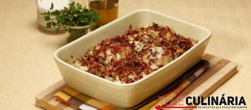 Frango com cebola e natas