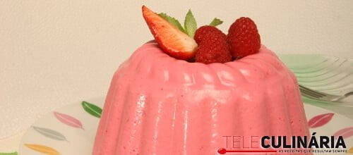 Gelatina de frutos vermelhos