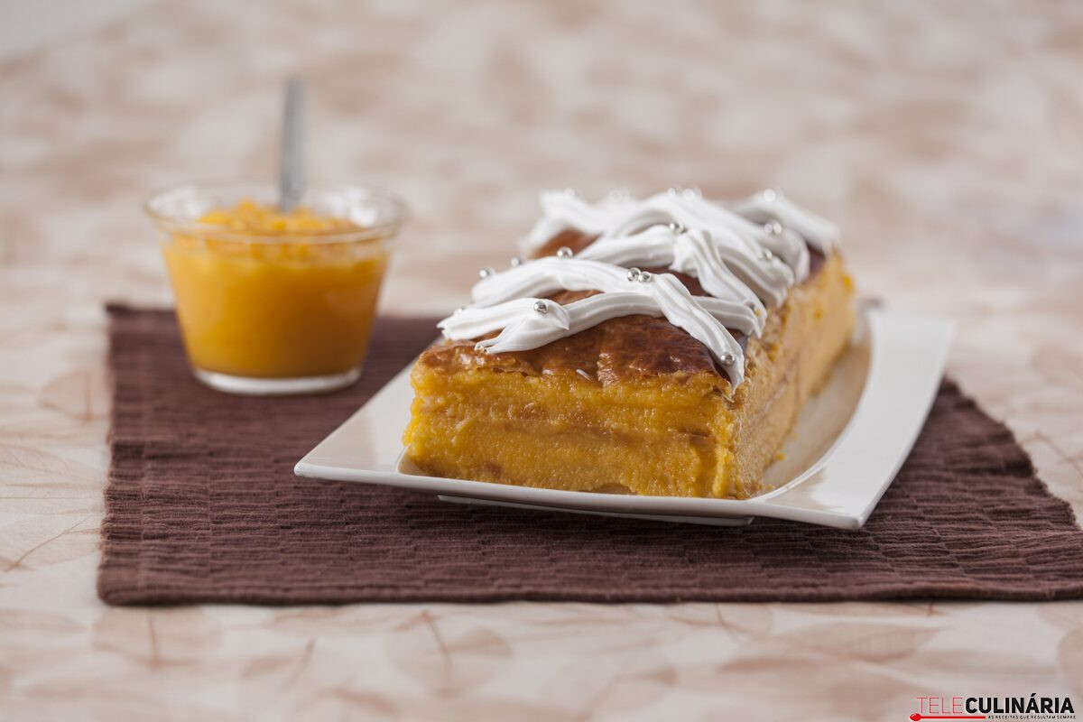 Folhado de doce de ovos e amêndoa