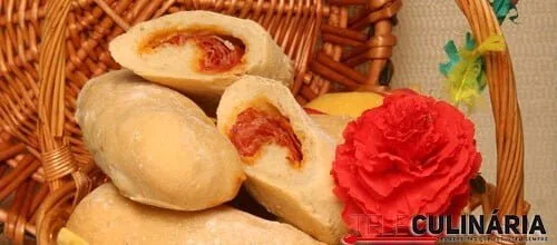 Pãezinhos com chourição