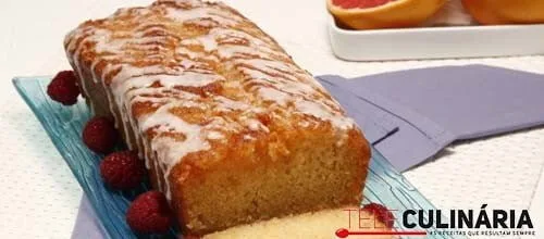 Bolo molhado de toranja