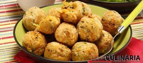 Almôndegas de grão fritas