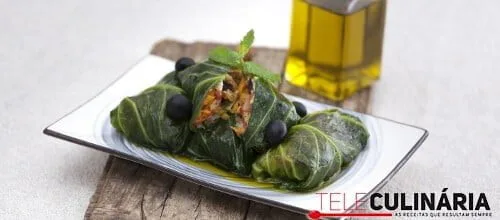 Trouxa de enchidos e legumes