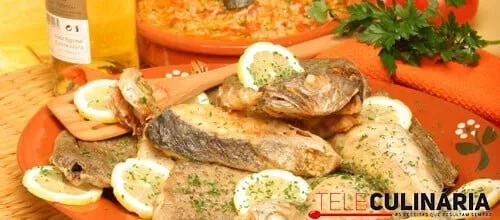 Fritada de peixe com arroz malandrinho