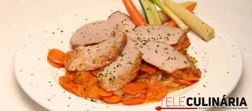 Lombinhos de porco com ervas do campo