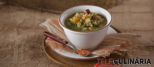 Sopa de lentilhas
