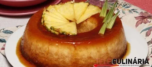 Pudim de pão e ananás