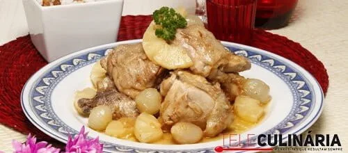 Frango com ananás e rum