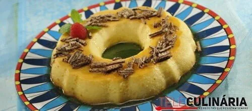 Pudim de leite condensado (robot de cozinha)