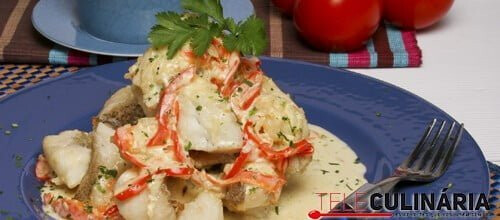 Peixe na frigideira com molho cremoso