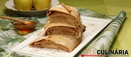 Torta de mel e maçã