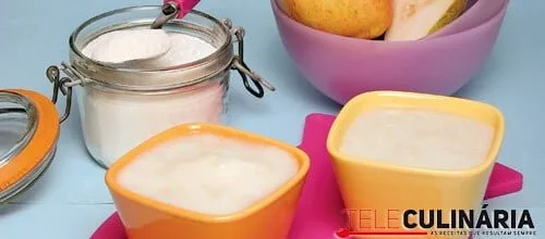 Papa de fruta com farinha de arroz