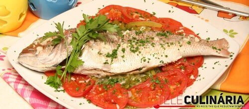 Peixe no vapor delicioso