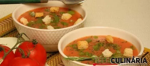 Creme de tomate com pimentos e alecrim