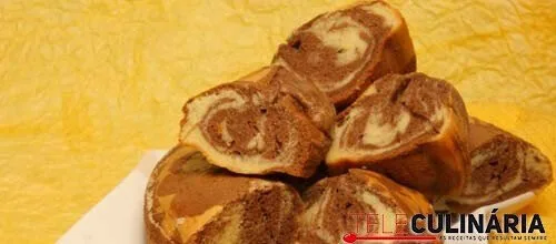 Bolo mármore de canela