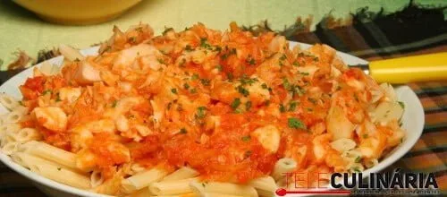 Macarrão com peixe