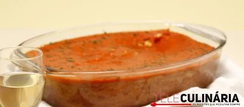 Bacalhau fofo com tomate