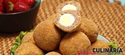 Croquetes de carne com ovo