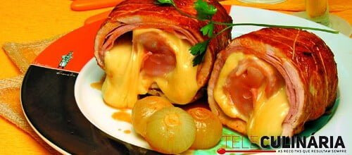 Rolo de peru recheado com queijo e fiambre