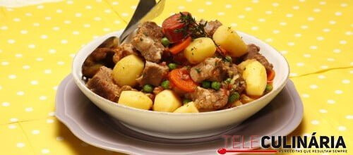 Carne de porco à jardineira