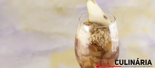 Crocante de maçã e peras