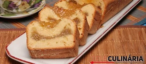 Bolo de gila com amêndoa amarga