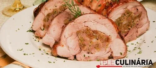 Perna de peru recheada