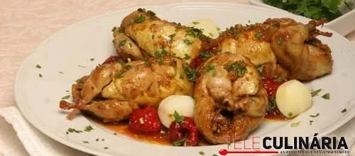 Codornizes com molho de framboesas