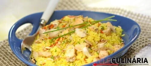 Arroz de peixe e amêndoas