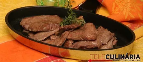 Plumas de porco preto