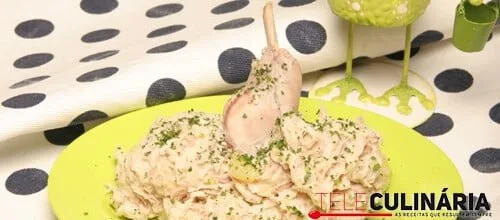 Coelho com batatinhas