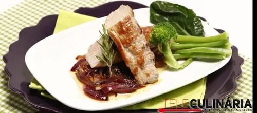 Lombinho com mel e alecrim