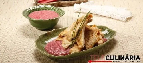 Frango com molho de ruibarbo