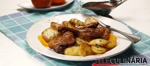Pernas de pato com molho de marmelada e vinho tinto