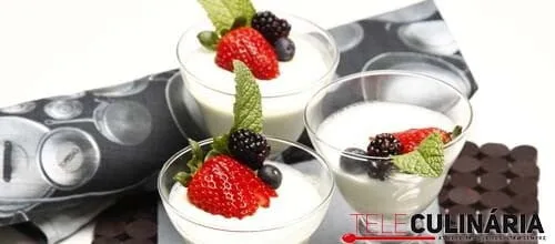 Panacotta de chá verde e mel