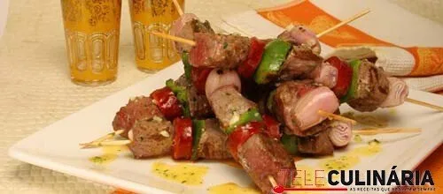 Espetadas de vaca com chouriço