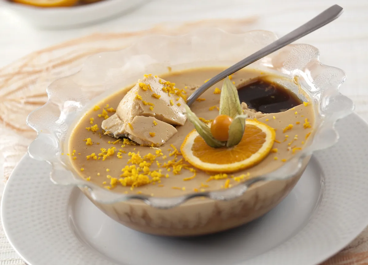 Pudim de laranja em taça