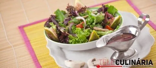 Salada ibérica com cogumelos e vinho do Porto