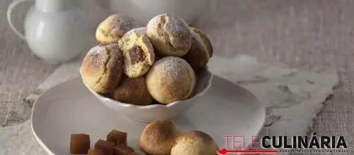 Bolinhos recheados com marmelada