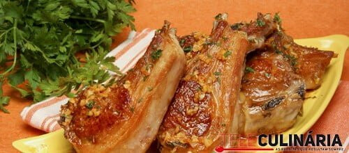 Costeletas de borrego com molho diabo