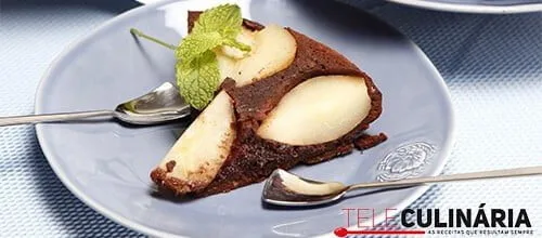 Bolo de peras e chocolate
