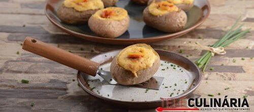 Batatas recheadas com pimentos