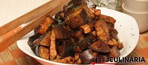 Beringela com pasta de soja