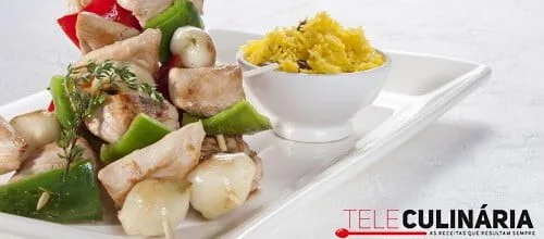 Espetadas de frango com vinagre de cidra